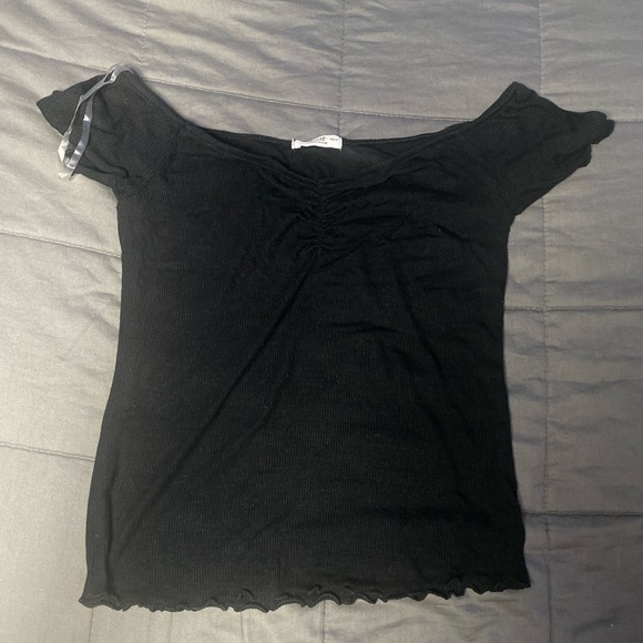 🌿3/$20 ARDENE ⋆ Off Shoulder Top - Picture 2 of 2